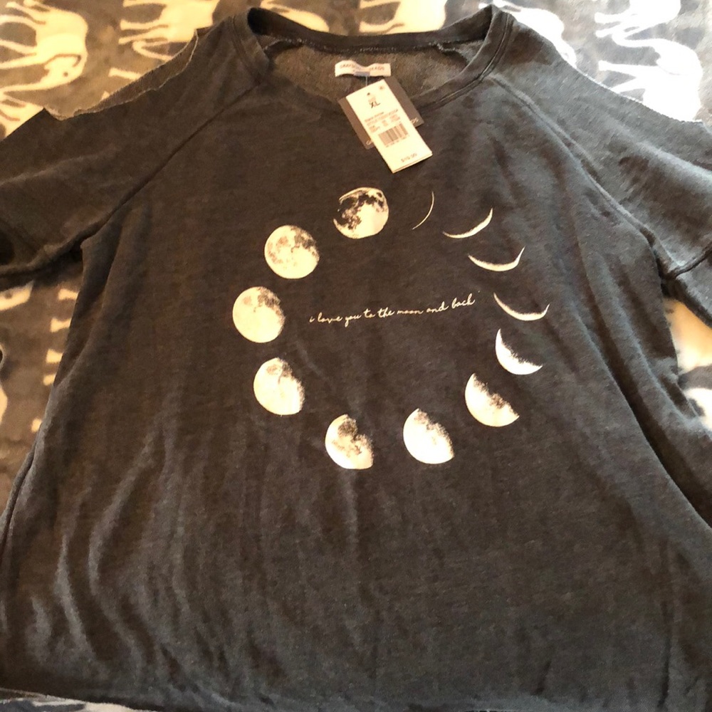 Shoulder cut out sweatshirt